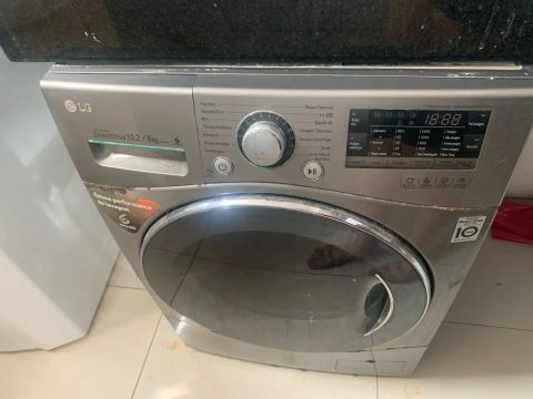 MÁQUINA LAVA E SECA LG