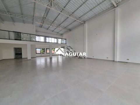 Salão comercial para locação e venda em Valinhos/SP
