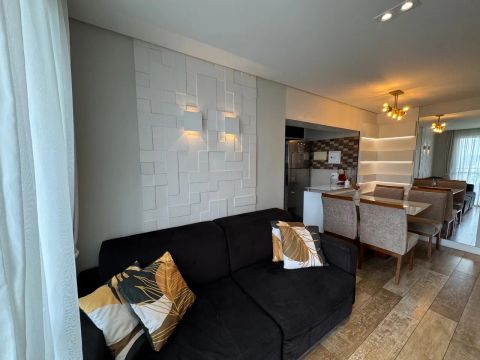 APARTAMENTO IMPECÁVEL / TODO PLANEJADO + PORCELANATO + VIDRAÇA