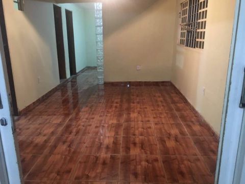 Casa sozinha no lote Quadra 510