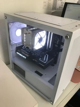 Vendo pc gamer completo (rtx 4060, 32gb ram, Ryzen 5600g)