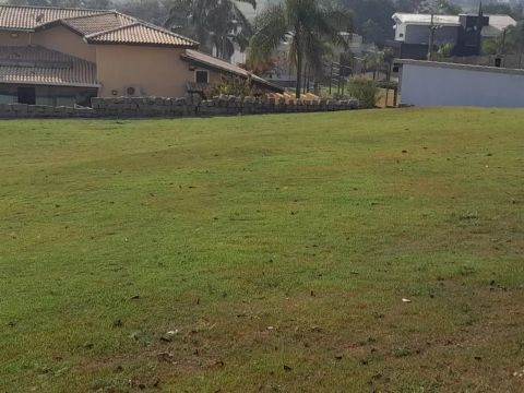Terreno à venda no Condomínio Village Ipanema - Localizado na cidade de Araçoiaba da Serra