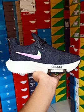 Tênis esportivo Air Max 