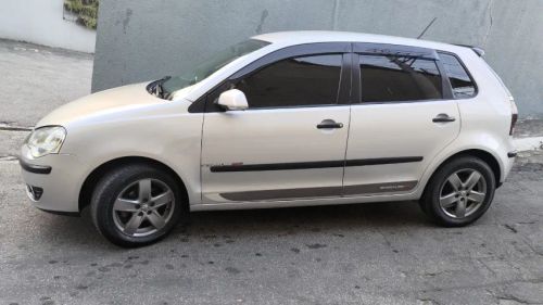 Polo hatch 2010 imotion com apenas 103mil KM. Muito conservado.