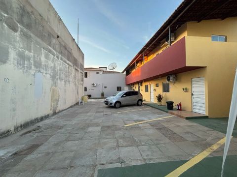 Apartamento mobiliado, em frente ao batalhão da PM, MENSAL OU TEMPORADA