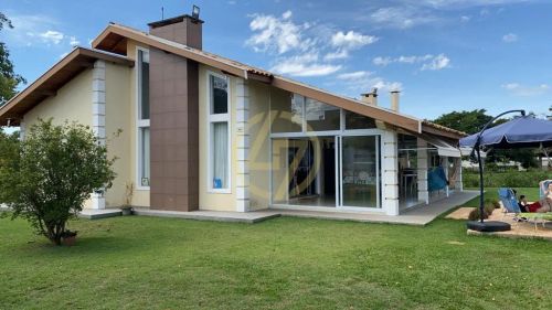 Casa em Riviera de Santa Cristina XIII - Paranapanema, SP