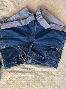 Short Jeans com Cinto - Tamanho 38