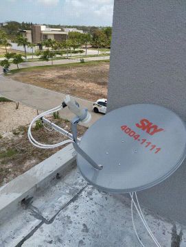Antenas e matérias para instalação e manutenção  de antenas em geral .