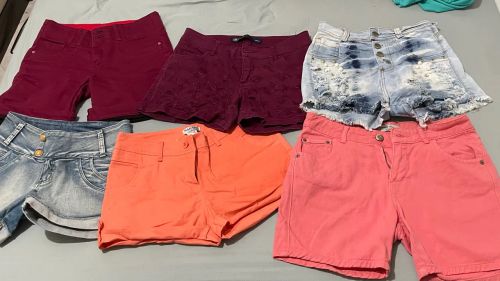 Shorts Jeans e de tecido - Vários Modelos