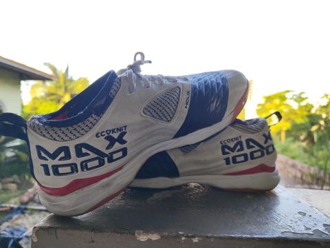 Chuteira Max 1000 - Novo.