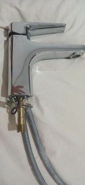torneira docol banheiro agua quente e fria
