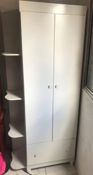 Guarda roupa infantil com gavetão 