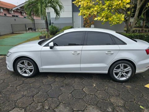 Vendo áudio A3 sedan