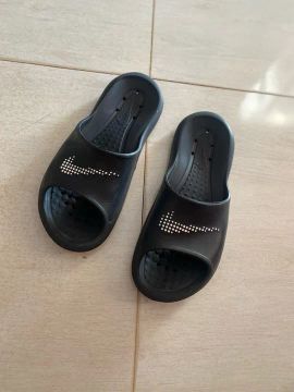 Chinelos Nike 