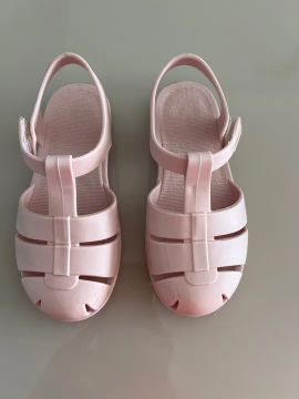 Sandália ZARA nº 28 rosa