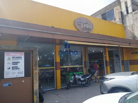 Comercial para Venda em Salvador, Lobato, 2 banheiros, 2 vagas