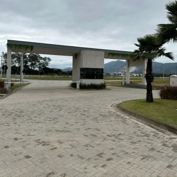 Lote Comercial Industrial 900 m2 Condominio Fechado Fácil acesso em Biguaçu SC - Business