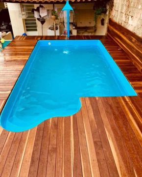 Ana: Piscina media 4,78 x 2,65 incluso e casa de maquinas com todo maquinário+ Frete