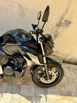 Fazer 250 - 15mil KM só Pouco usada