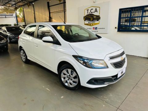 Chevrolet Onix 1.4 Mpfi Lt 8v Flex 4p Manual Branco 2016