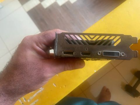 Placa de Vídeo GTX 1050 $500reais passo cartão