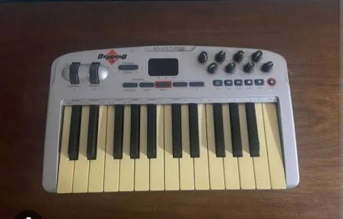 controlador midi m audio oxygen 8 v2