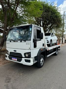 Caminhão Ford Cargo 816s Plataforma 