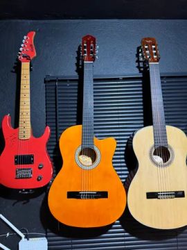 Giannini elétrico violão Usado seminovo macio e confortável nylon clássico