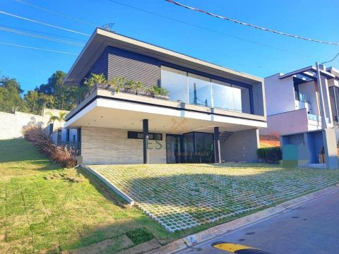 Casa de Alto Padrão à Venda no Condomínio Residencial Veneza em Sabaúna - Mogi das Cruzes/