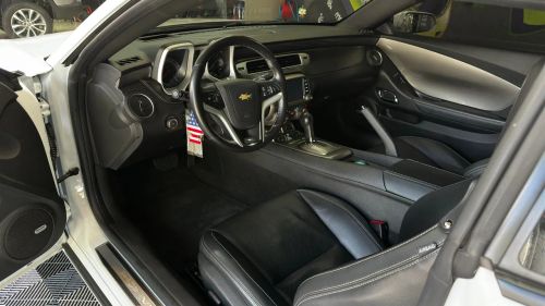 Camaro 2ss v8 406cv pouco rodado! 