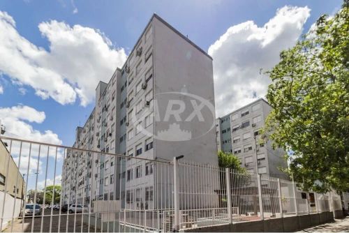 Apartamento de 68.0m² no bairro Sarandi, com 3 qua