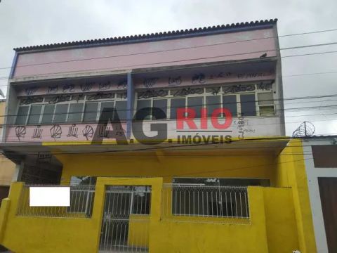 Apartamento - / Residencial / Realengo