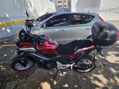 Honda NC 750x 2018 - Impecável