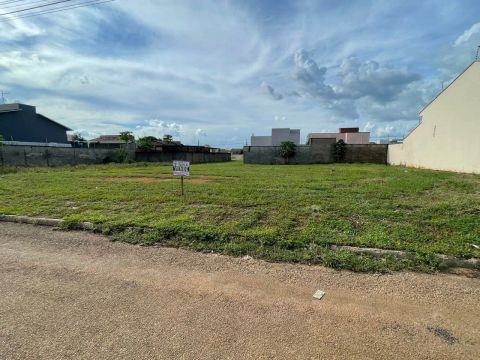 VENDO 1 LOTE DE TERRENO RESIDENCIAL NO SETOR JARDIM AMÉRICA EM PORTO NACONAL-TO