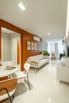 Apartamentos com Vista para o mar e para as montanhas.