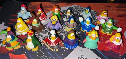 Coleção Club Penguin - 18 Pinguins