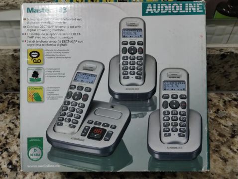 Conjunto de Telefone Sem Fio com Secretária Eletrônica - Master 533 de