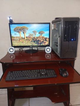 Pc gamer roda free fire GTA pra trabalhar tbem processador i3 placa de video GV-R72505 