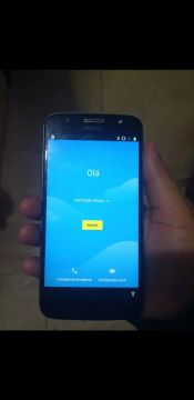 Vendo moto e barato pra ir logo em ótimo estado funcionando perfeitamente faço entrega 