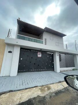 Alugo casa Duplex no mocambinho III