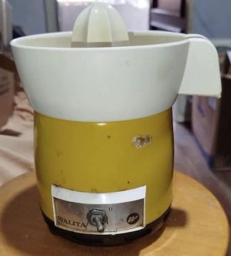 Máquina de Espremer laranja Suco Antiga Walita