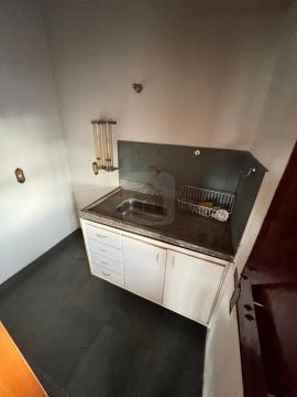 Prédio comercial para locação no bairro Dona Zulmira