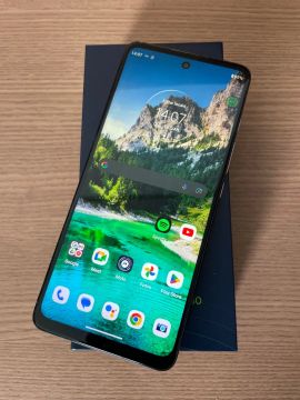 Celular moto G60