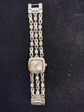 Relógio feminino com strass
