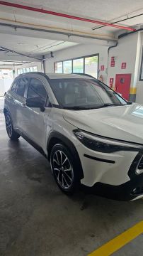 Corolla cross hybrid 