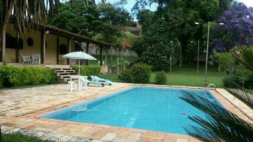 Aluga-se sítio para fds e feriados!