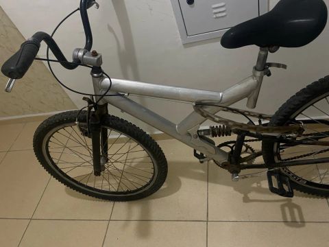 Bicicleta Mountain Bike