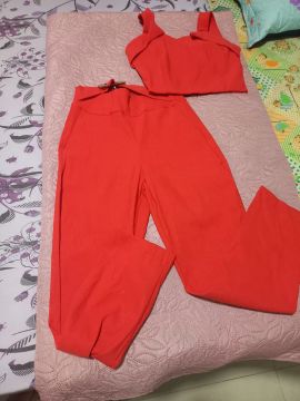 Conjunto cropped e calça - Vermelho vibrante