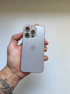 iPhone 15 Pro 256GB - (Todo original)