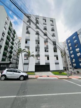 Apartamento à Venda no Centro de Criciúma